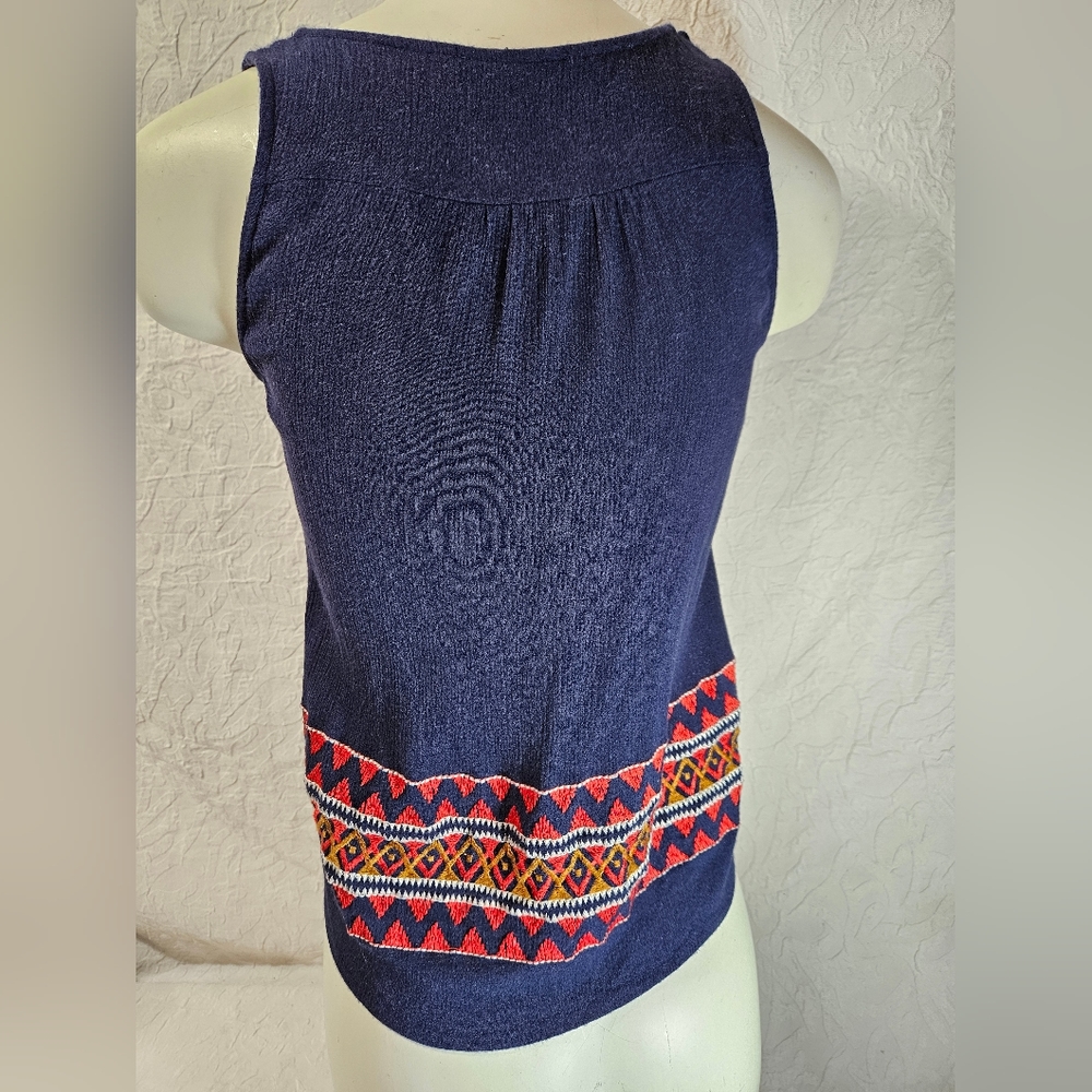 Altard State Embroidered Sleeveless Top - Picture 4 of 10